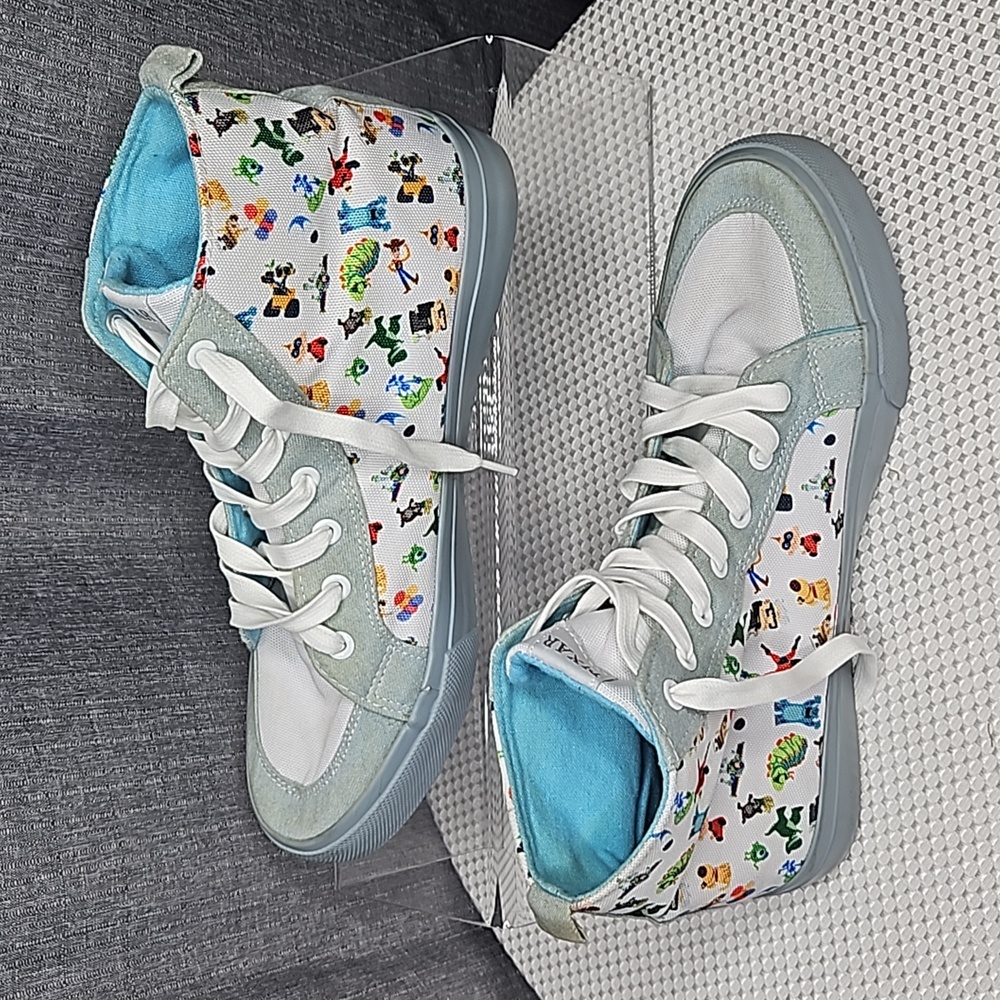 DISNEY PIXAR 25TH ANNIVERSARY HI-TOP SNEAKERS SIZE 8 - Picture 2 of 8
